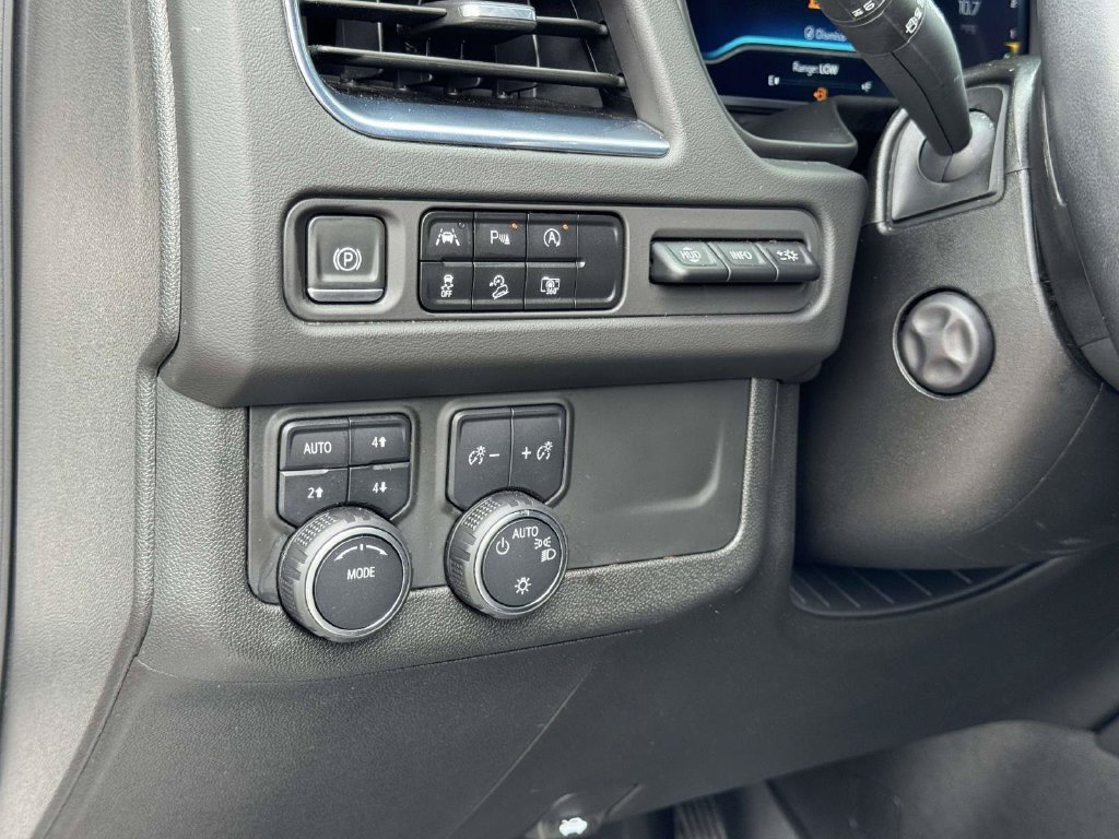 Used 2023 Beige Chevrolet High Country image 10