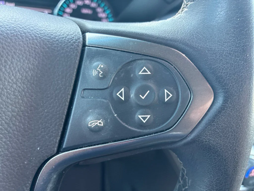 Used 2018 SUMMIT WHITE Chevrolet LS image 9