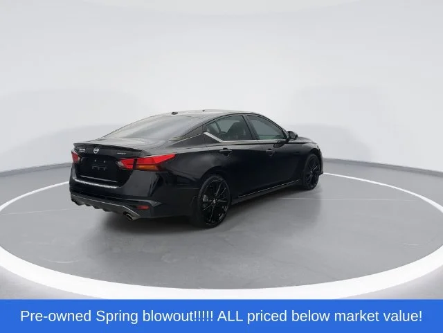 Used 2022 Black Nissan 2.5 SR image 8
