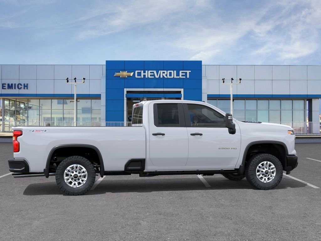 New 2026 Summit White Chevrolet WT image 5