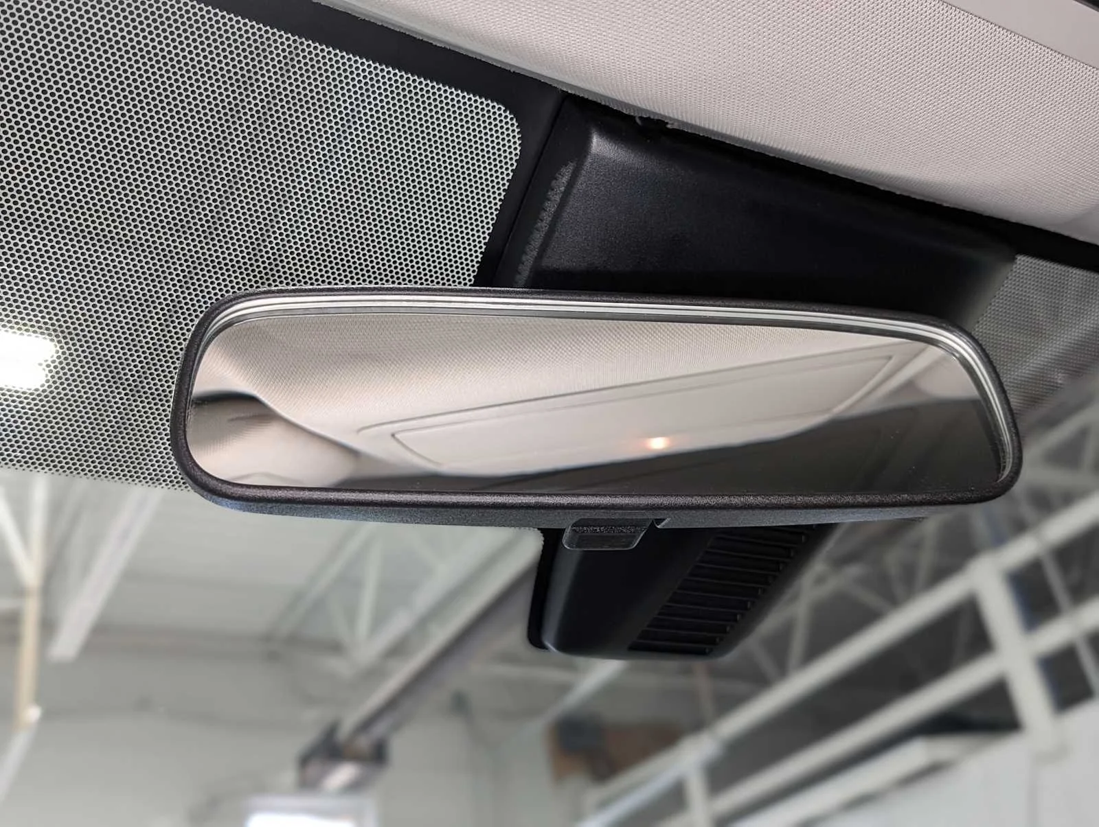 Used 2020 Gun Metallic Nissan SV image 31