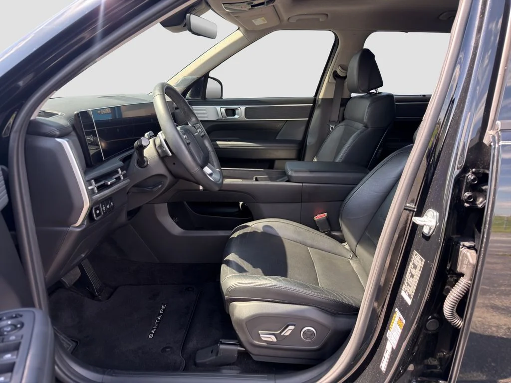 Used 2024 Black Hyundai Limited image 9