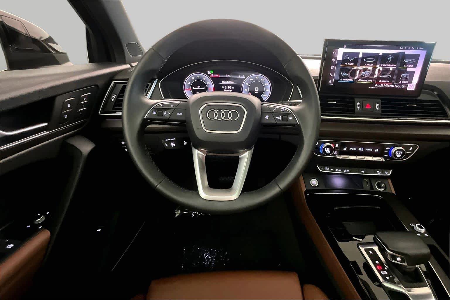 Used 2025 Mythos Black Metallic Audi S line Premium Plus image 6
