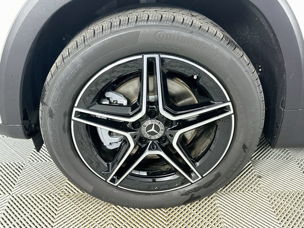 New 2026 Polar White Mercedes-Benz GLB 250 image 61