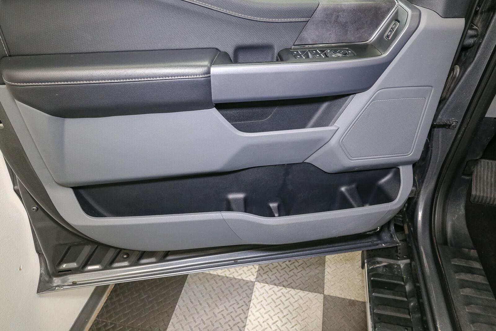 Used 2025 Carbonized Gray Ford XLT image 35