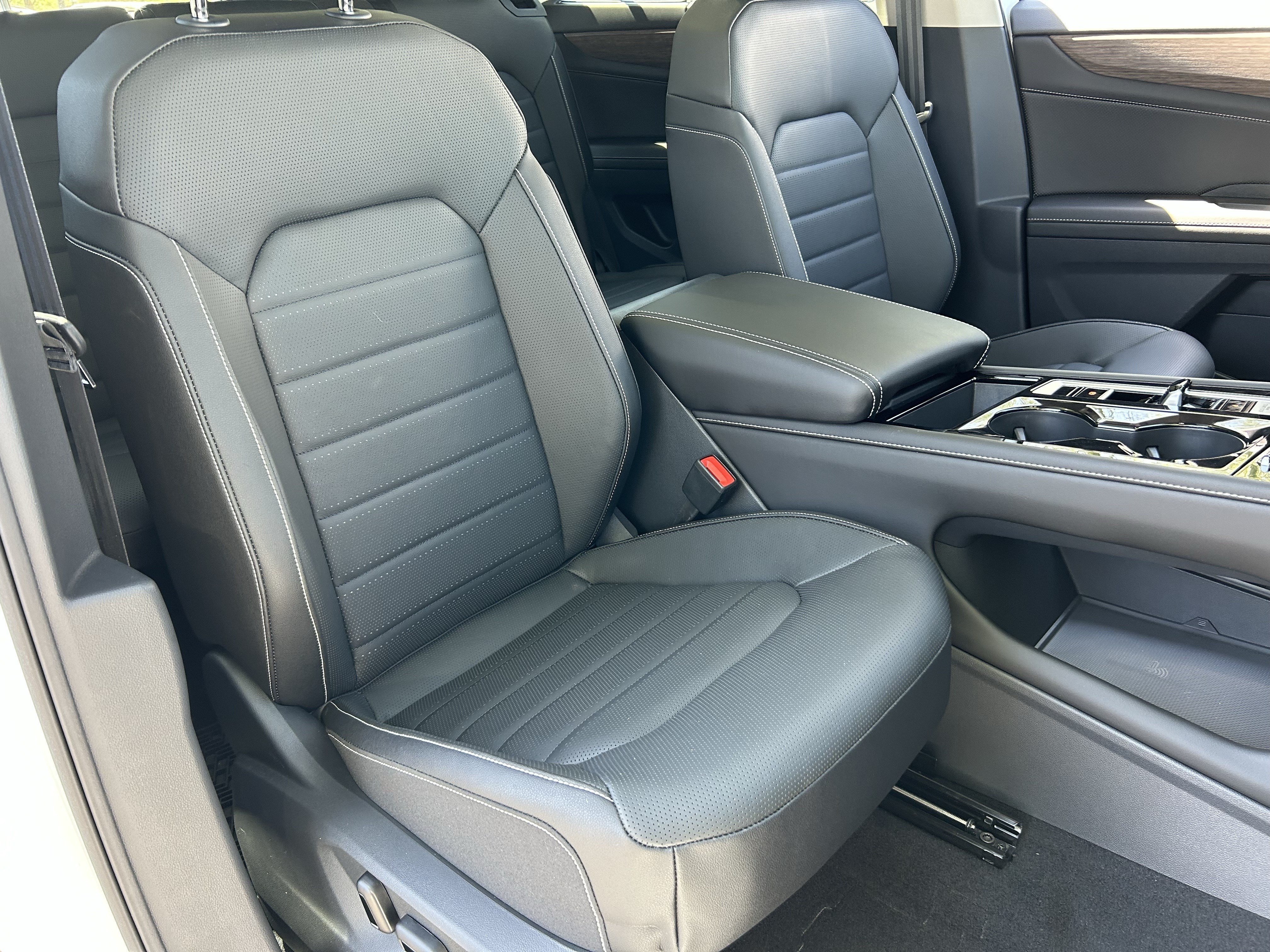 New 2026 Opal White Pearl Volkswagen 2.0T SEL image 6