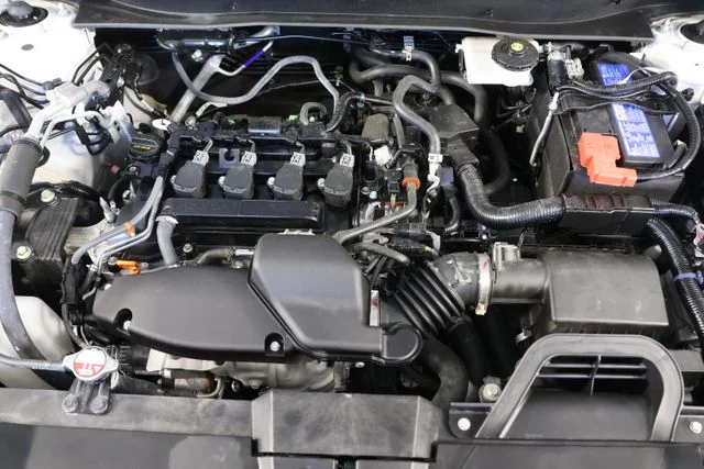 Certified Used 2025 White Honda EX-L image 25
