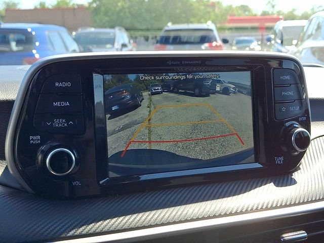 Used 2020 Blue Hyundai Value image 17