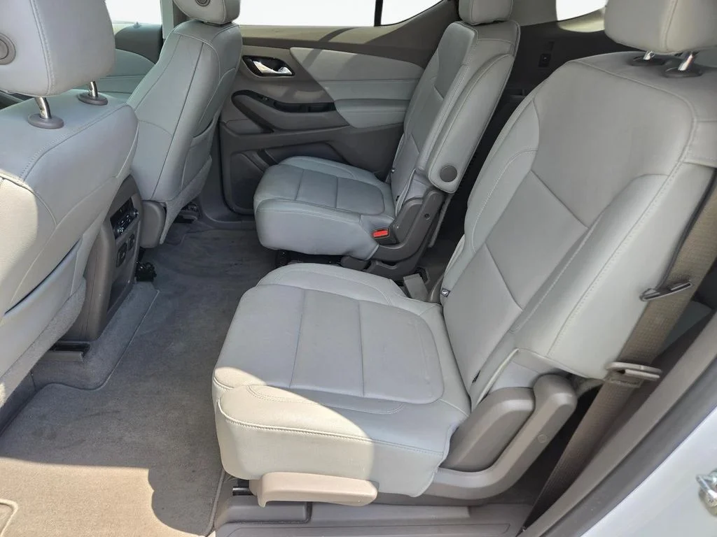 Used 2019 Beige Chevrolet Premier image 18