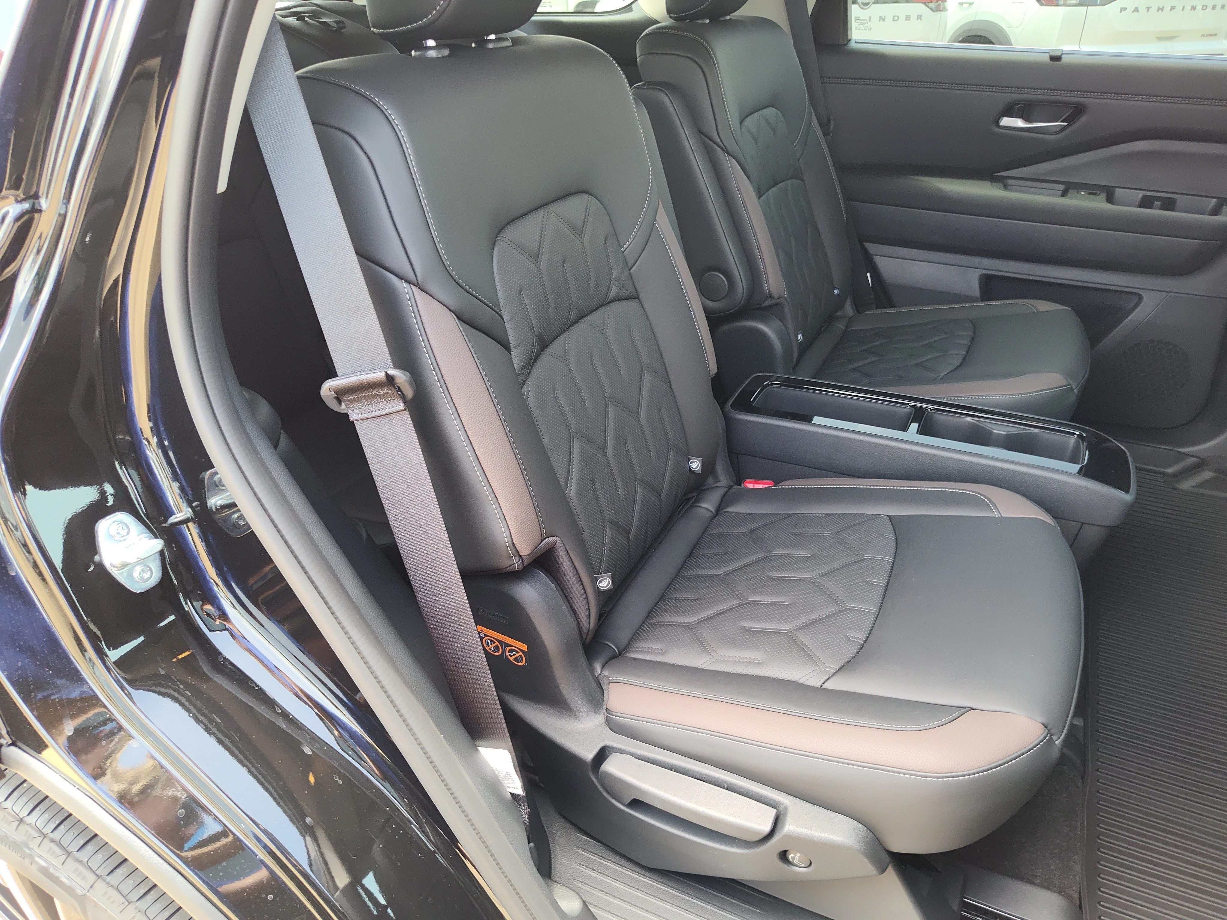 New 2026 Super Black Nissan Platinum image 14