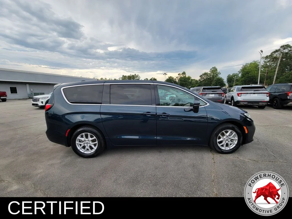 Used 2023 Blue Chrysler Touring L image 6
