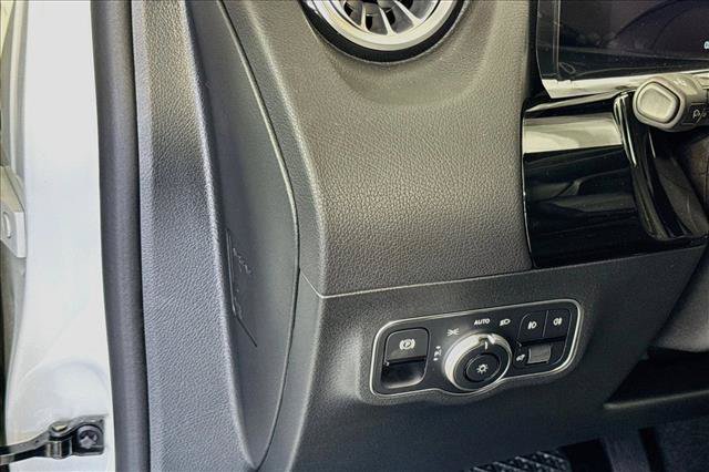 New 2026 Polar White Mercedes-Benz GLA 250 image 40