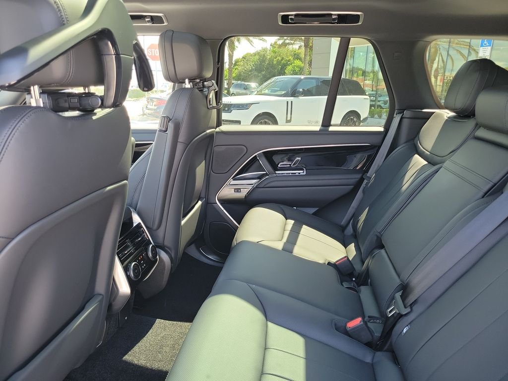 New 2027 Fuji White Land Rover SE image 16