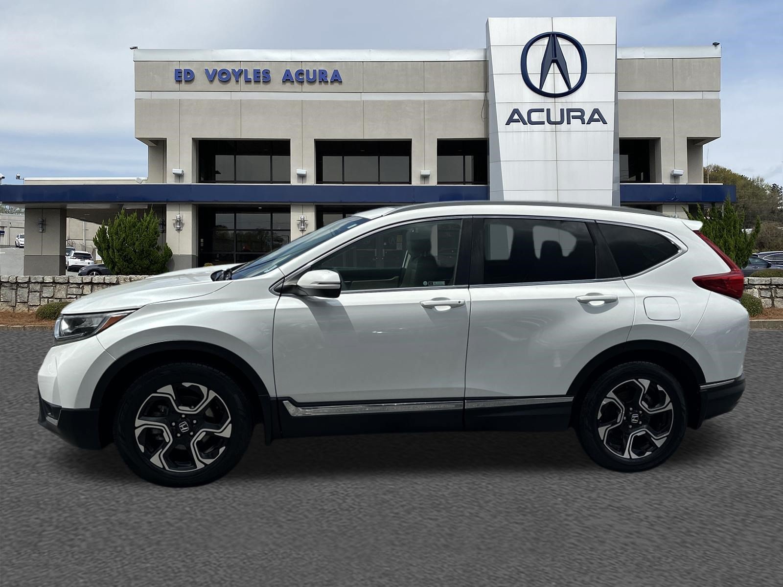 Used 2019 Platinum White Pearl Honda Touring image 8