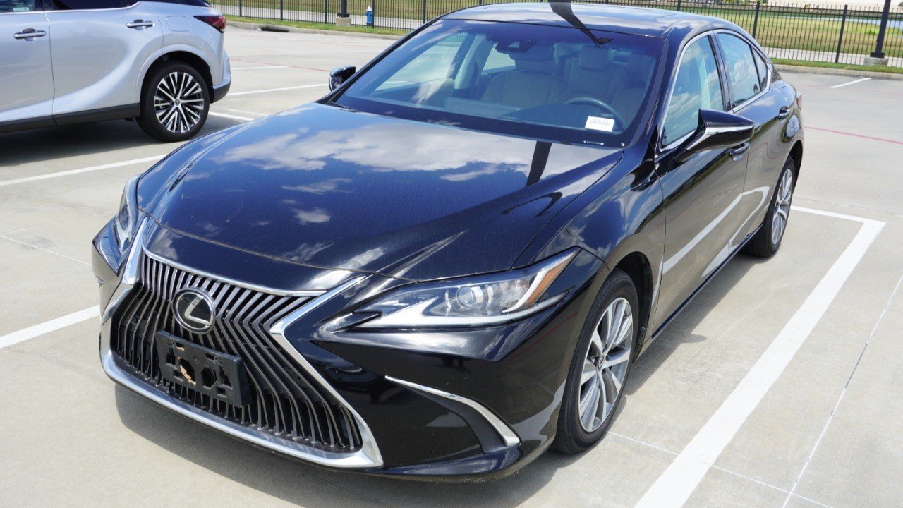 Used 2019 Black Lexus ES 350 image 1