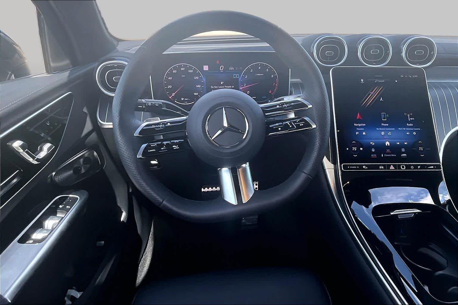 Pre-Owned 2024 Mercedes-Benz GLC 300