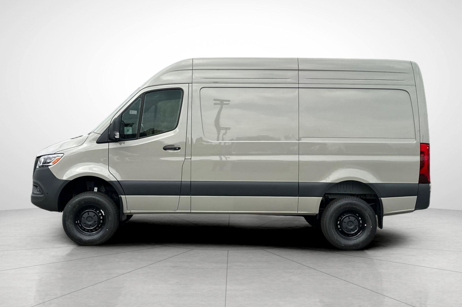 New 2026 Stone Gray Mercedes-Benz Cargo 144 WB image 28