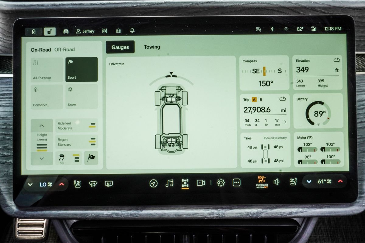 Used 2024 Gray Rivian Adventure image 23