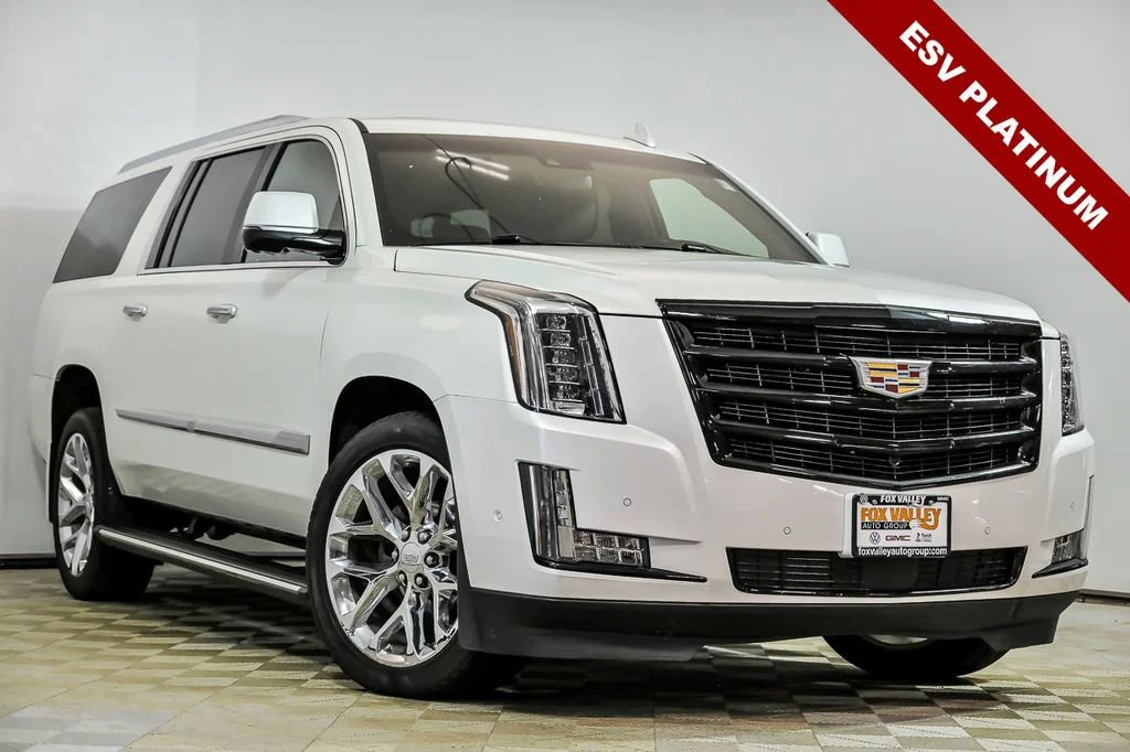 2017 Cadillac Escalade ESV AWD Platinum's photo
