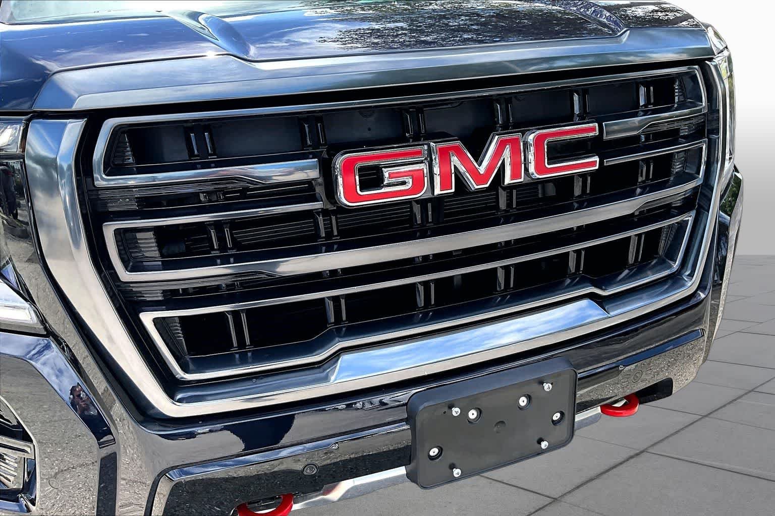 Used 2024 Midnight Blue Metallic GMC AT4 image 30