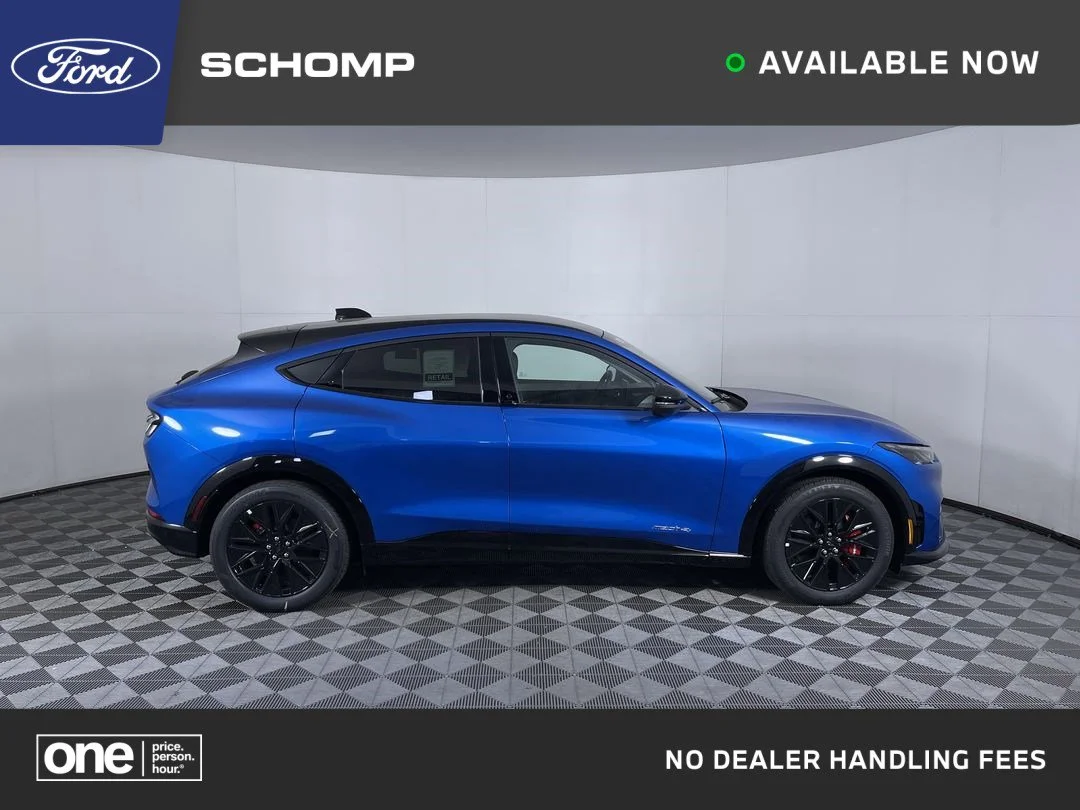 2025 Ford Mustang-Mach-e Premium's photo