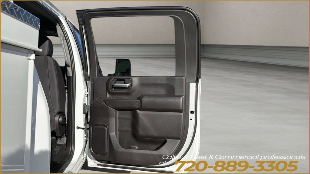 New 2025 Summit White Chevrolet WT image 46