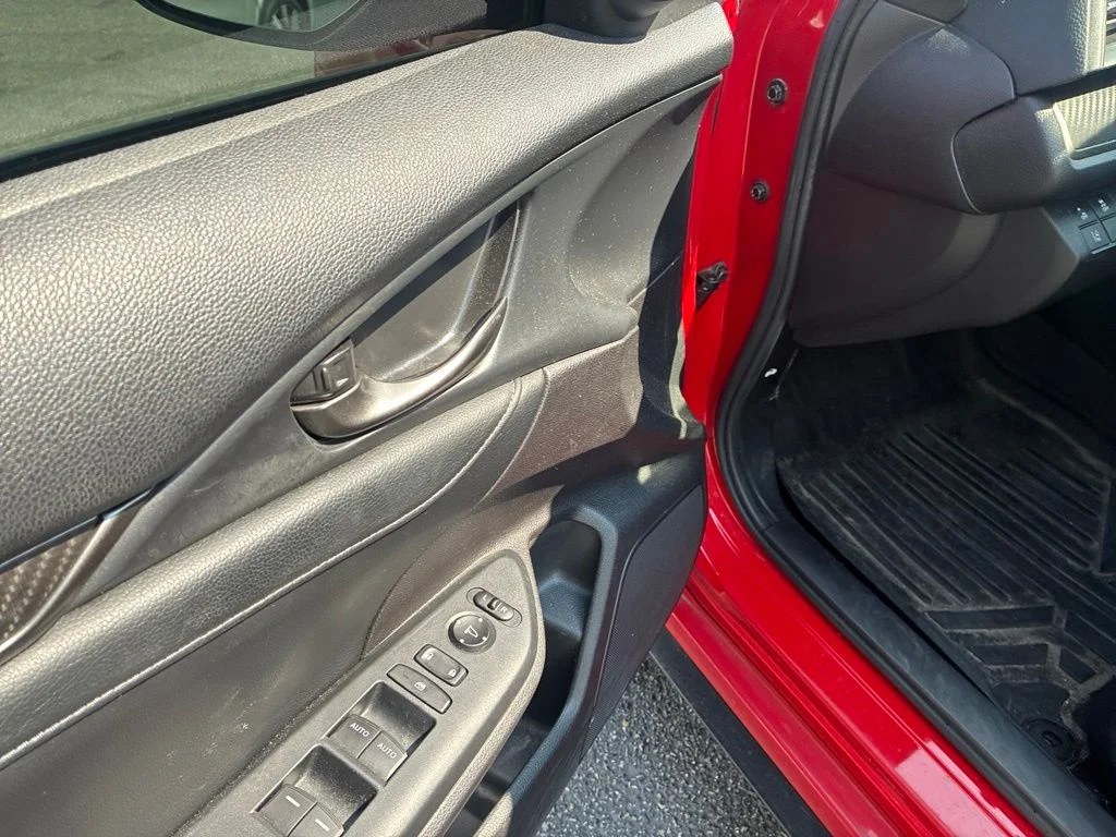 Used 2019 Red Honda Sport Touring image 10