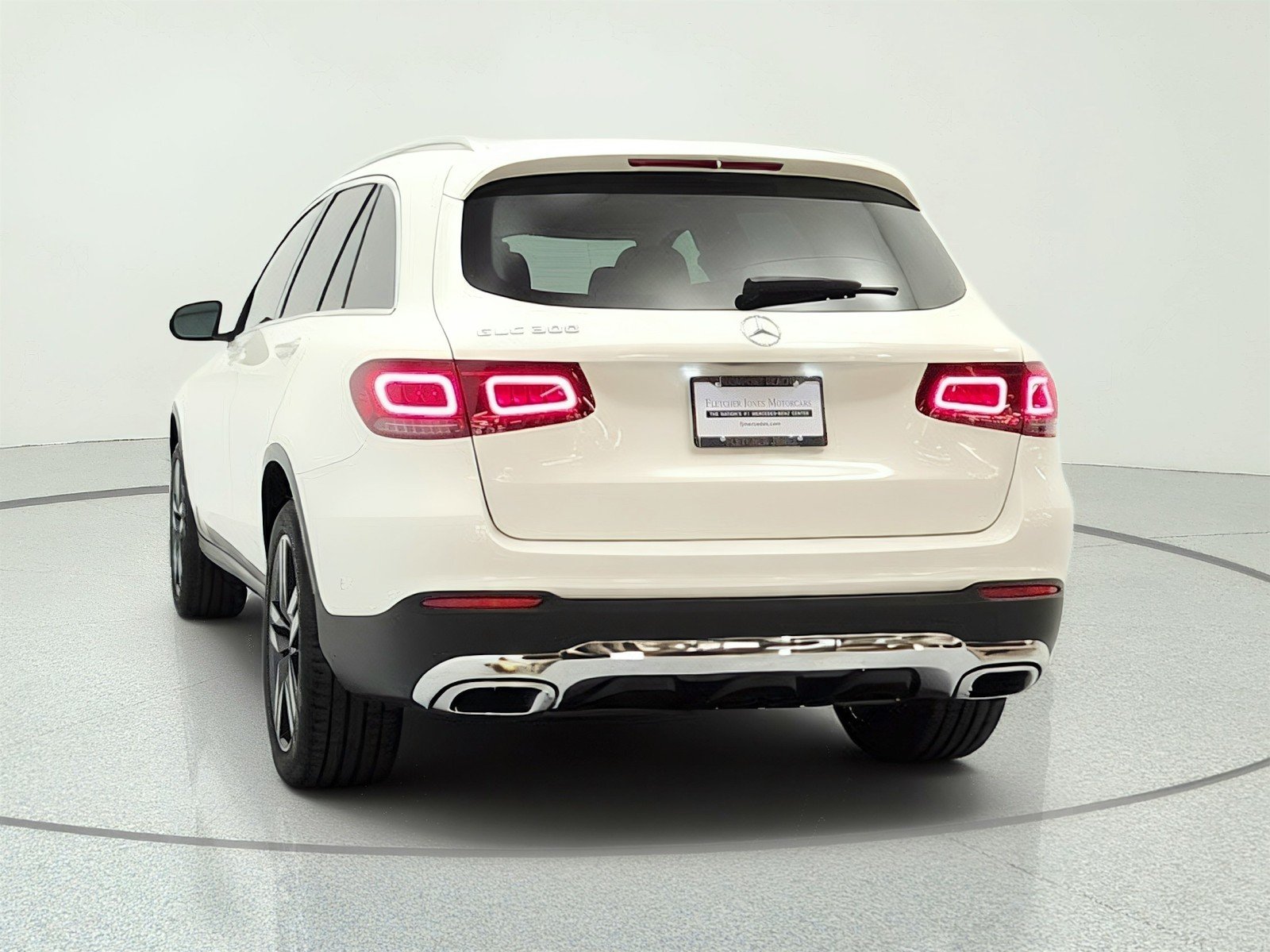 Used 2021 designo Diamond White Metallic Mercedes-Benz GLC 300 SUV image 6