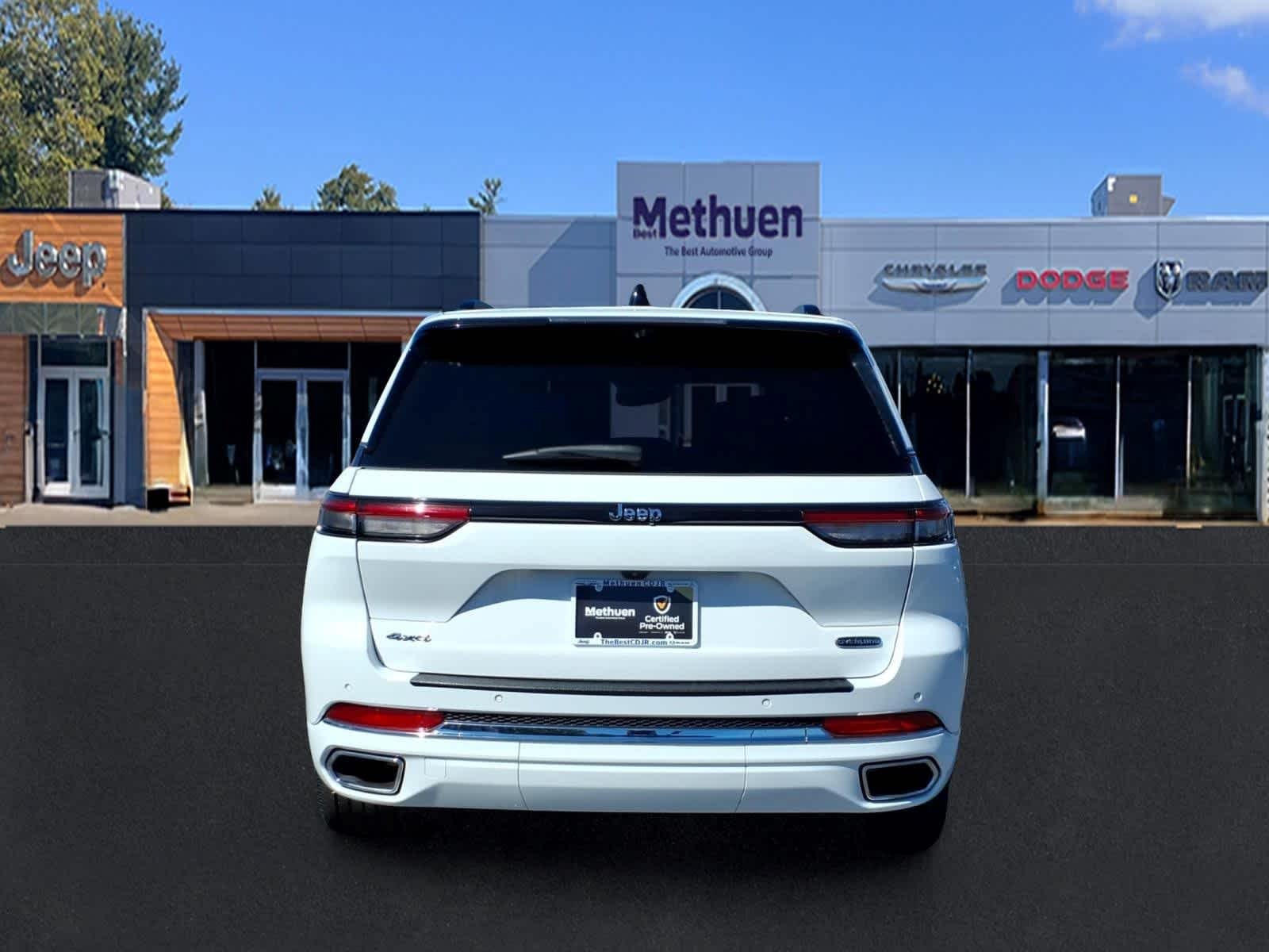 Used 2023 Bright White Clearcoat Jeep Overland image 5