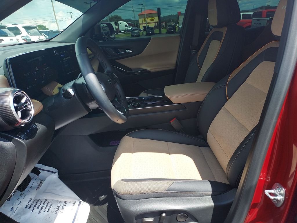 Used 2025 Red Chevrolet ACTIV image 13