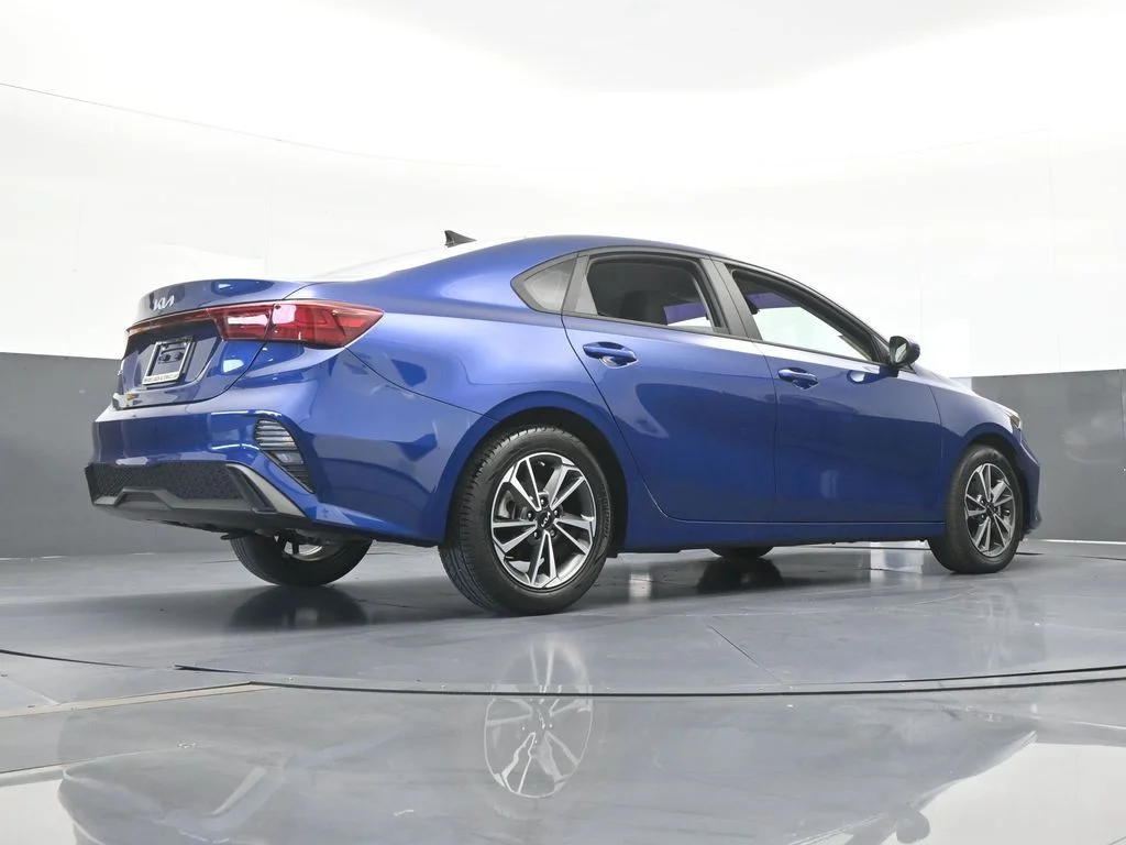 Used 2023 Deep Sea Blue Kia LXS image 51