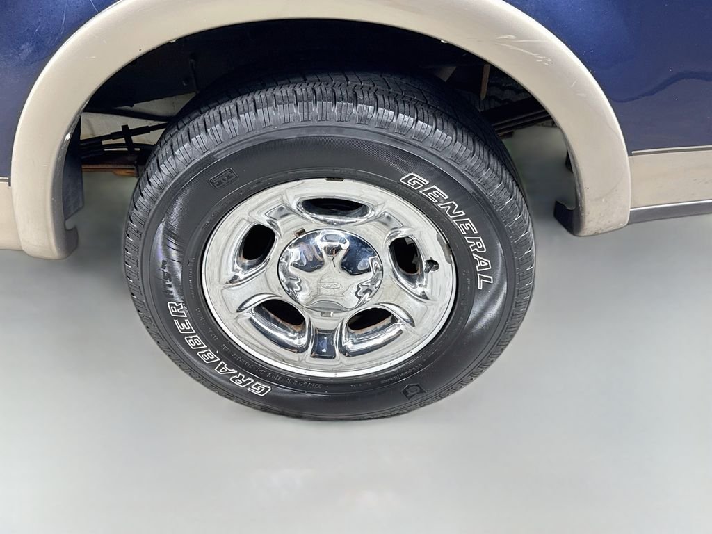 Used 2002 Charcoal Blue Clearcoat Metallic Ford XLT image 27