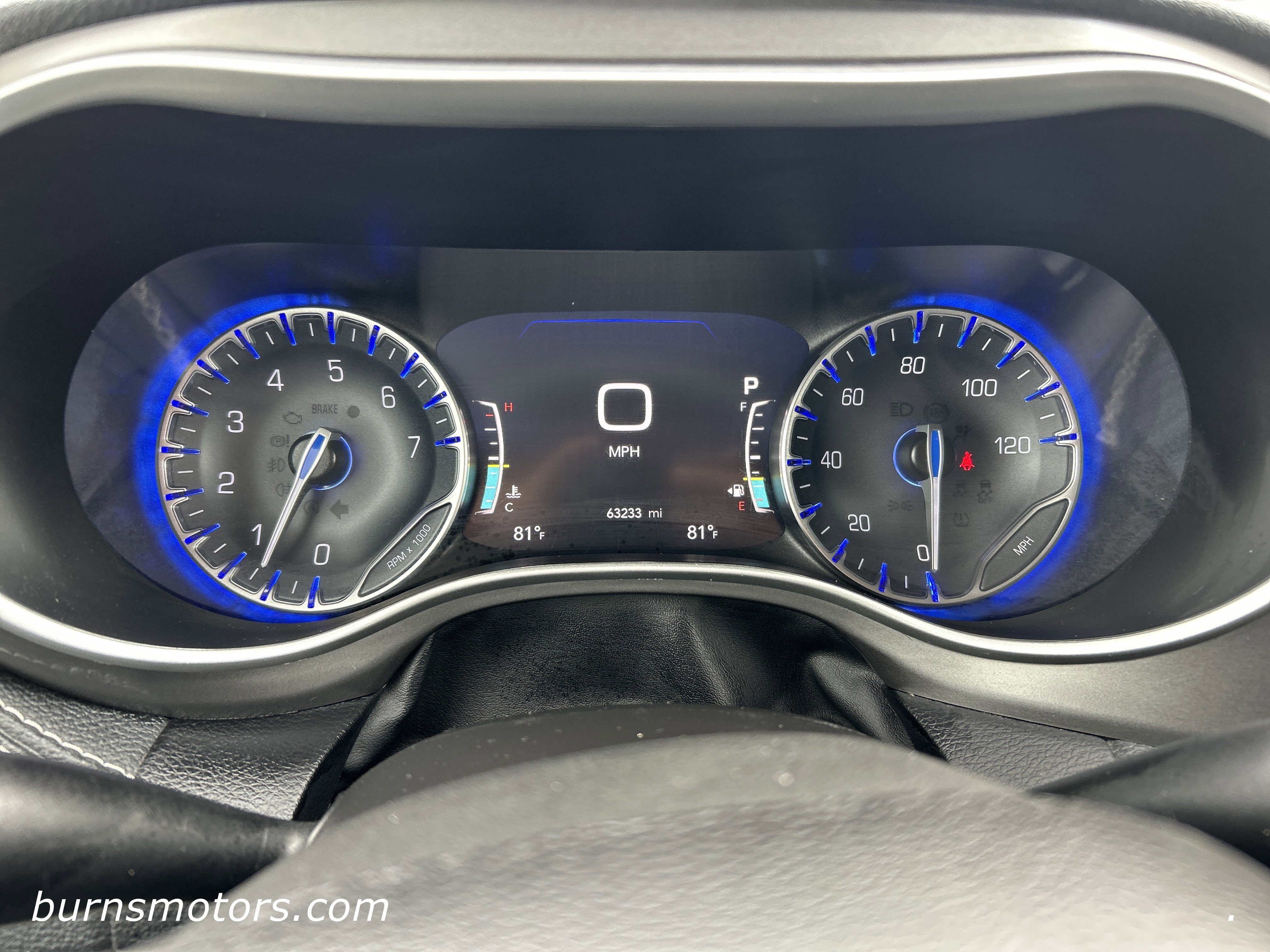 Used 2022 Bright White Chrysler Touring L image 17