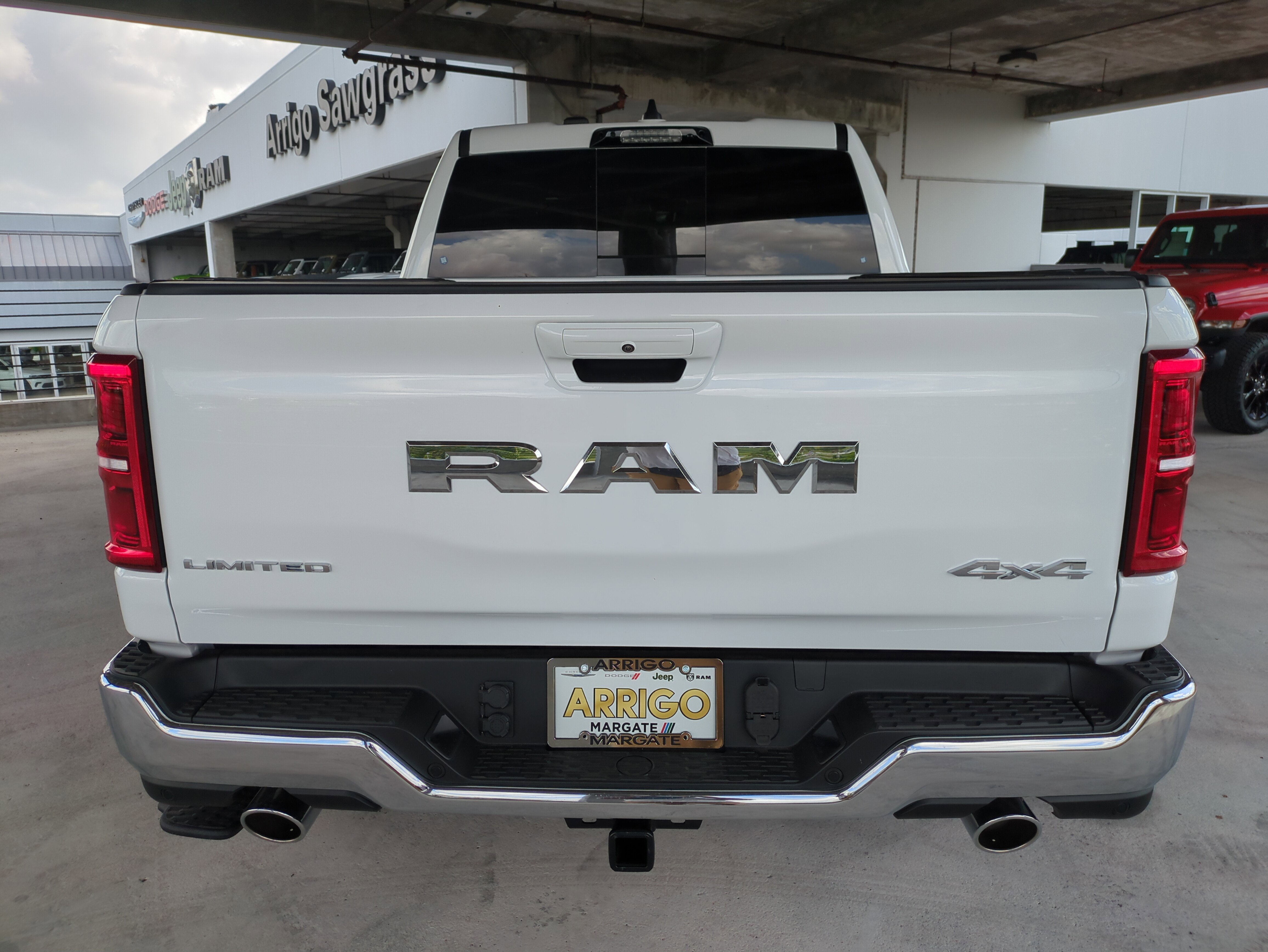 2025 Ram 1500 Limited photo 3
