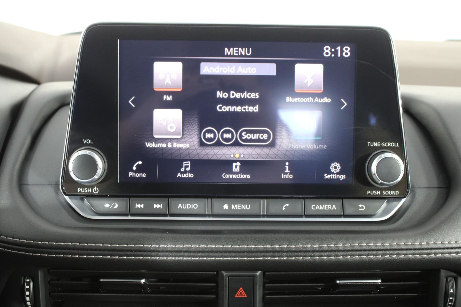 Used 2023 White Nissan S image 23