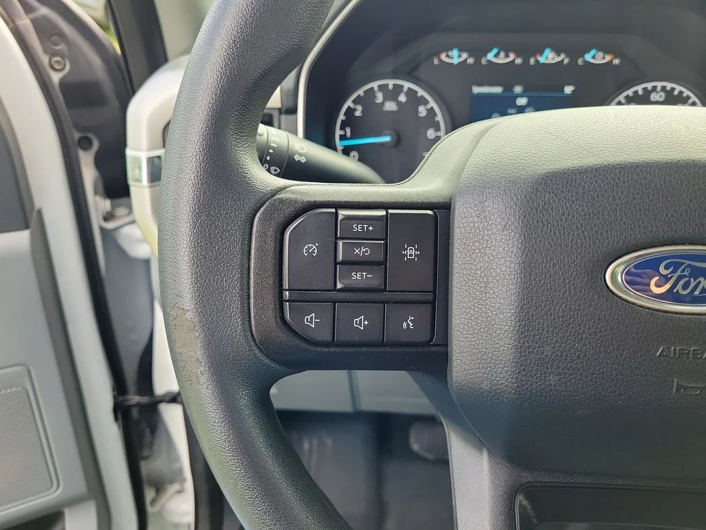 Used 2022 Oxford White Ford XL image 26