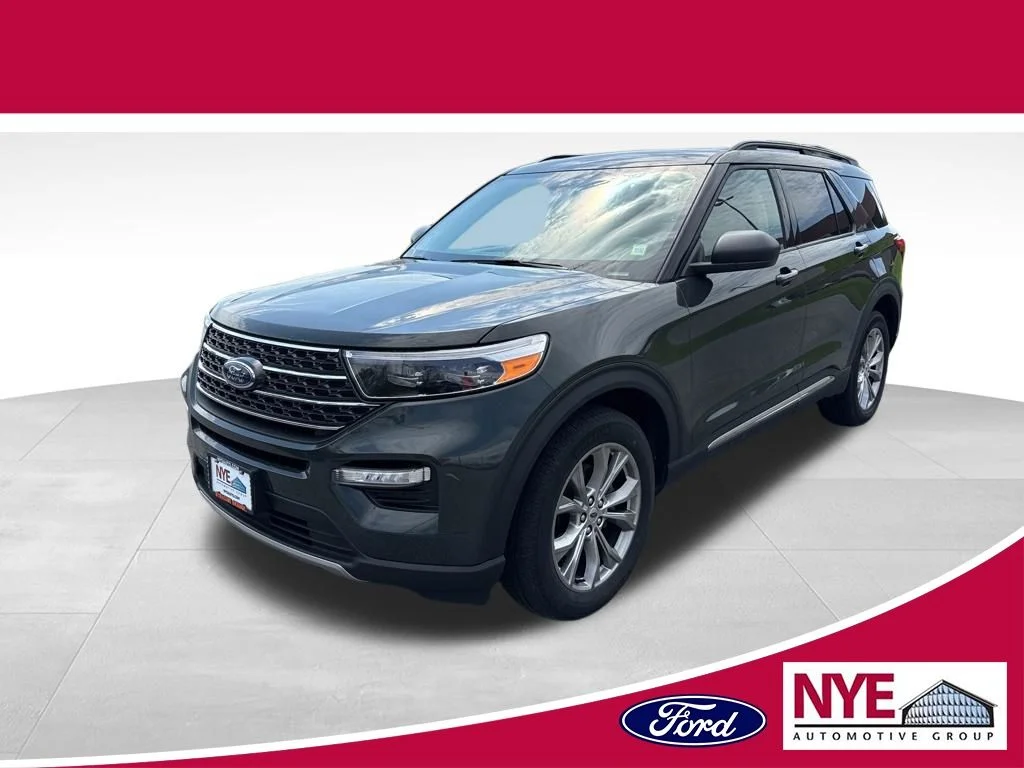 2023 Ford Explorer XLT 4WD's photo
