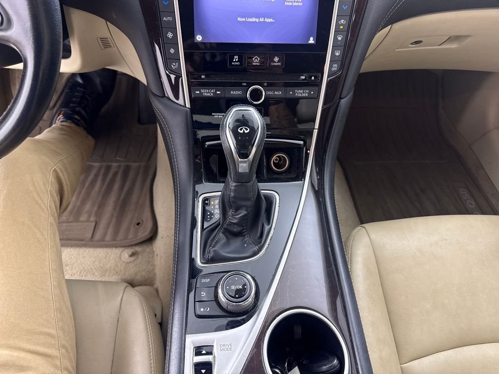 Used 2019 White INFINITI 3.0t LUXE image 20