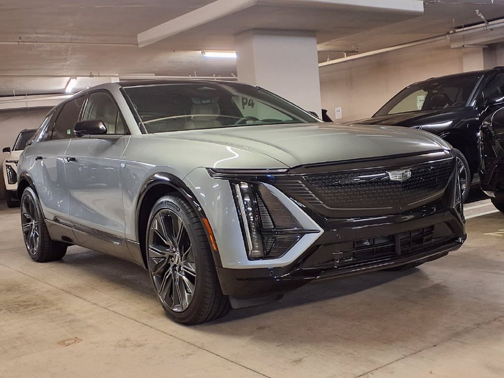 2026 Cadillac LYRIQ Signature Sport - Photo 3