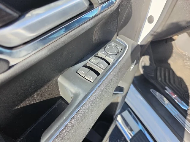 Used 2023 IRIDESCENT PEARL TRICOAT Chevrolet LTZ image 13