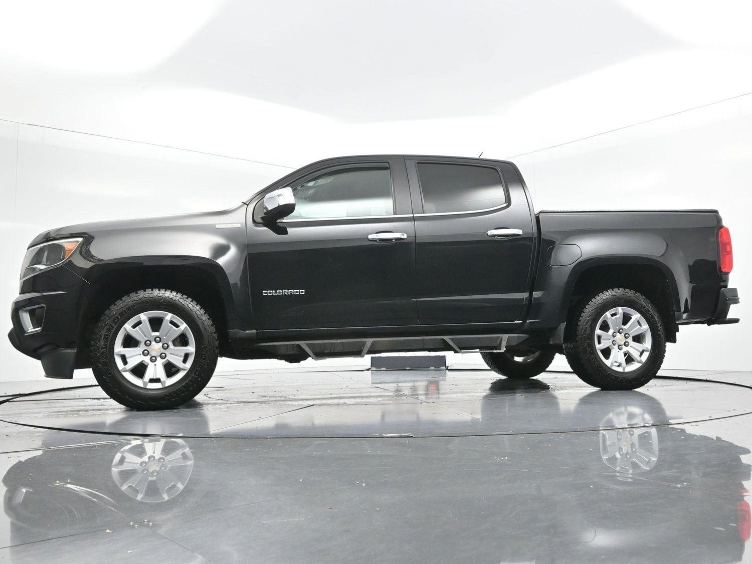 Used 2016 Black Chevrolet 2WD LT image 44