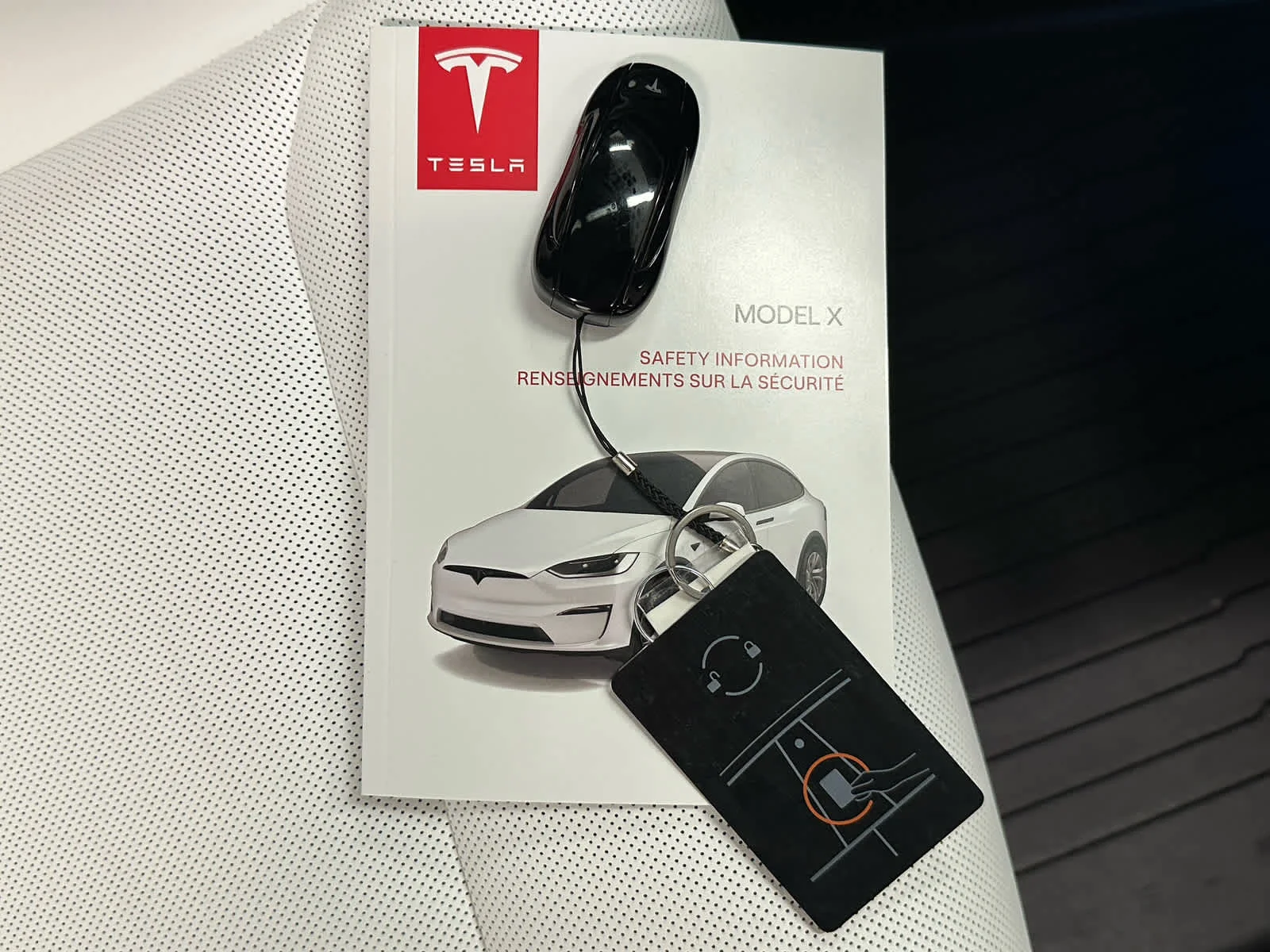 Used 2026 Stealth Grey Tesla  image 40