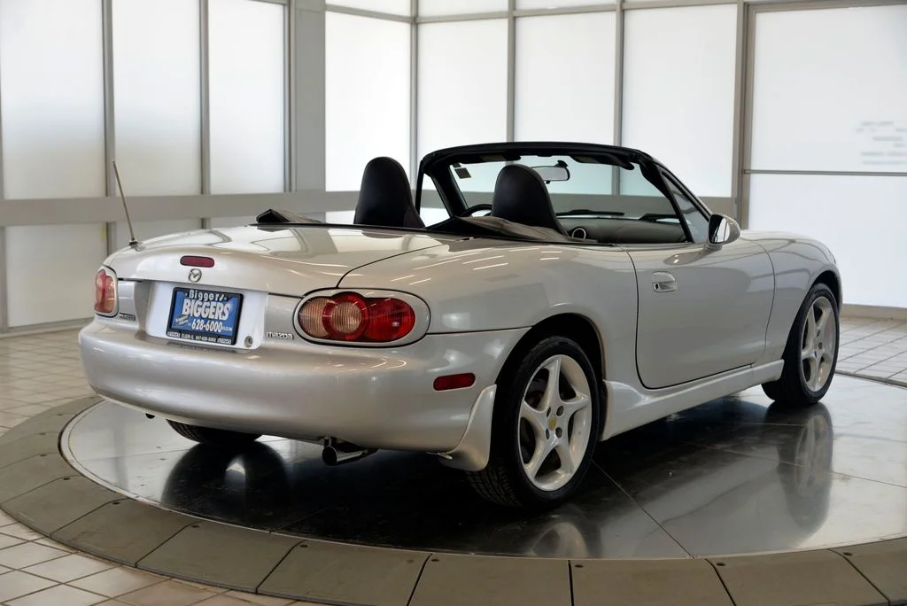 Used 2003 Silver Mazda Base image 8