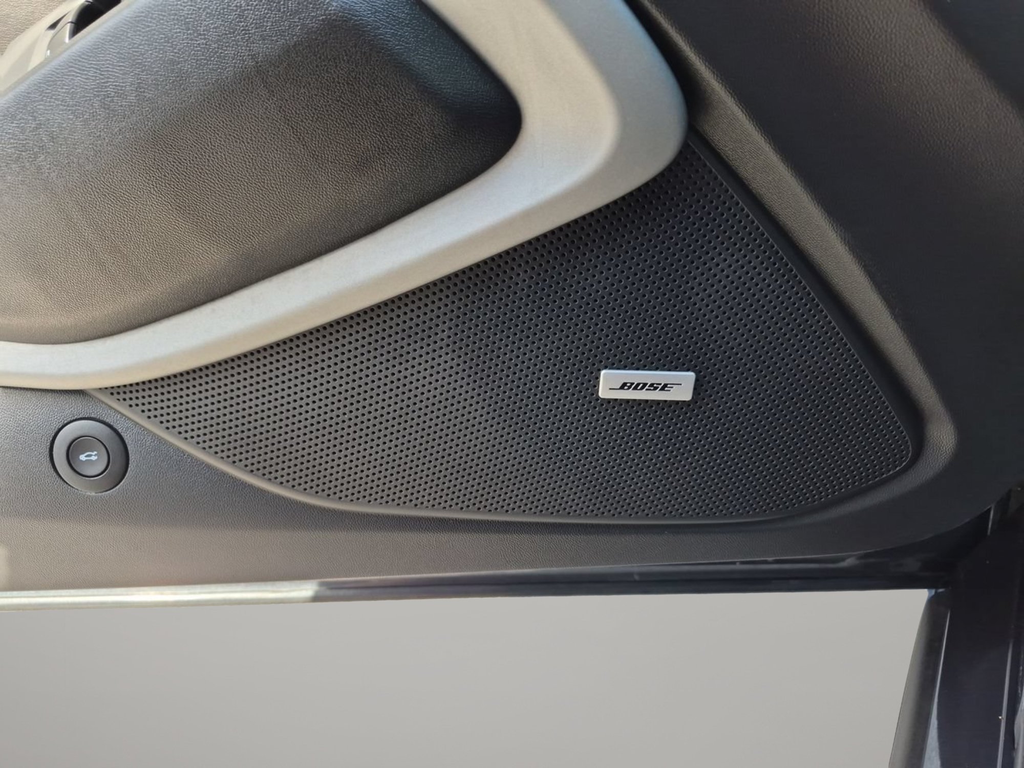 Used 2023 Shadow Gray Metallic Chevrolet LT1 image 13
