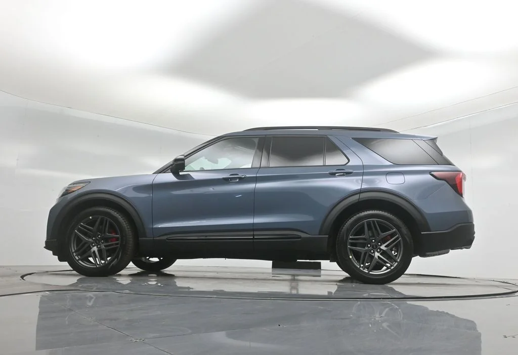 New 2026 Vapor Blue Metallic Ford ST image 56