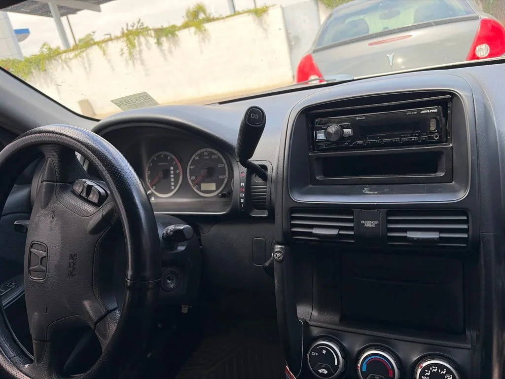 Used 2005 Silver Honda LX image 30