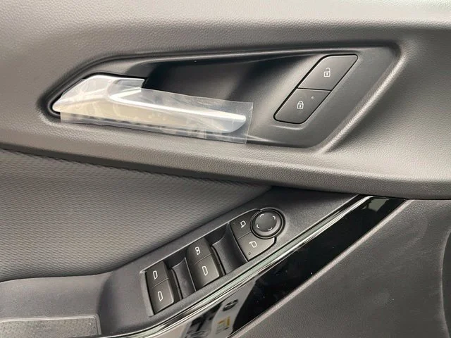 2026 Chevrolet Equinox LT - Photo 9