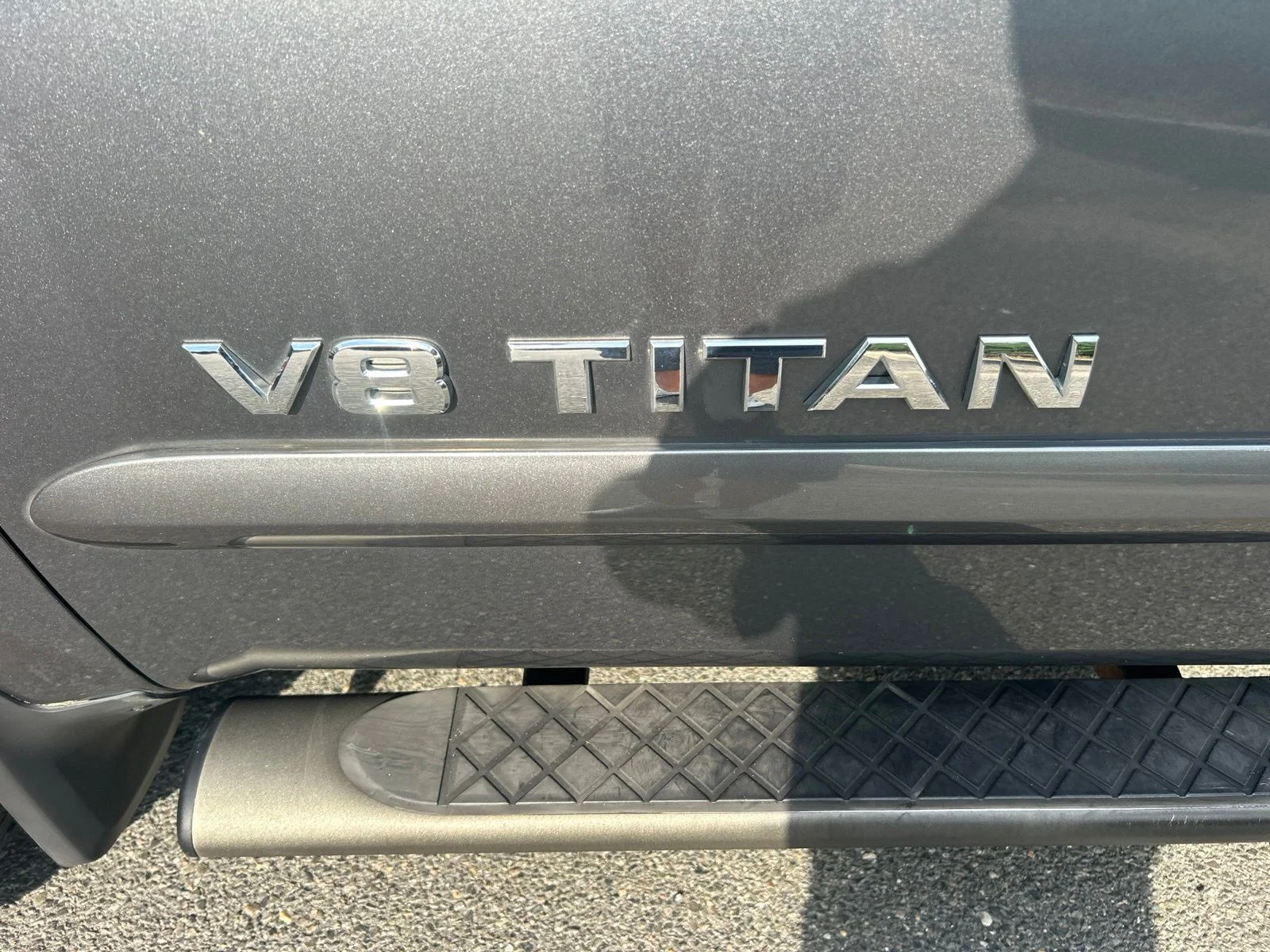 Used 2013 Gun Metallic Nissan SV image 22