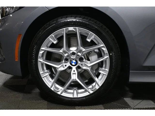 New 2026 Skyscraper Grey Metallic BMW 330i xDrive image 12