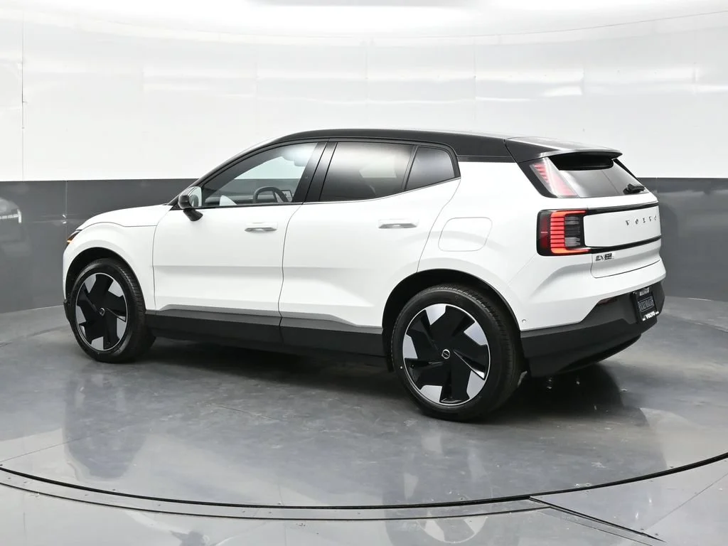 New 2026 Crystal White Volvo Twin Motor Performance Ultra image 4